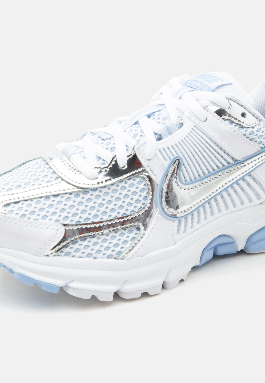 Nike Sportswear ZOOM VOMERO 5 - white/metallic silver-coloured/aluminum/football grey/black
