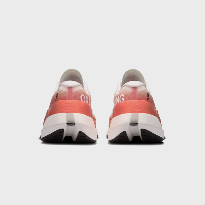 On Running Cloudboom Max - White / Reef