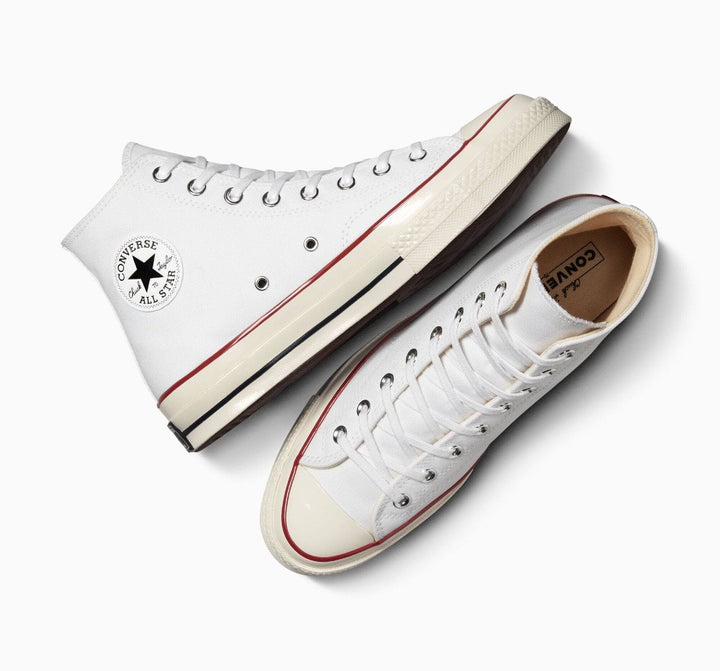 Converse Chuck Taylor &