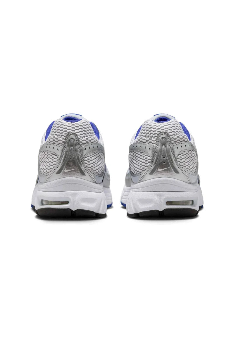 Nike AIR MAX MOTO 2K - Low-top Sneakers
