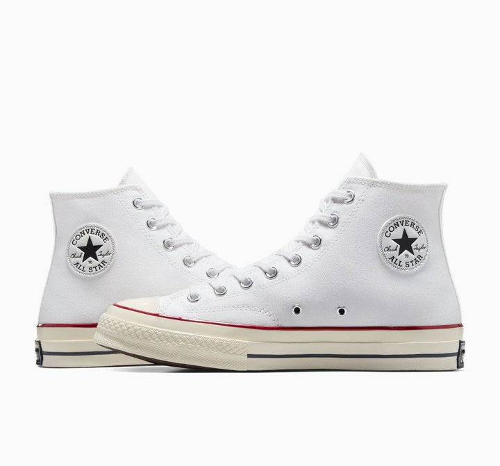 Converse Chuck Taylor &