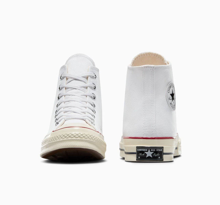 Converse Chuck Taylor &