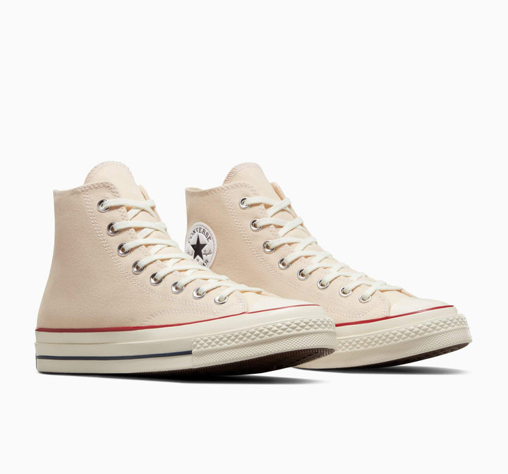Converse Chuck Taylor &