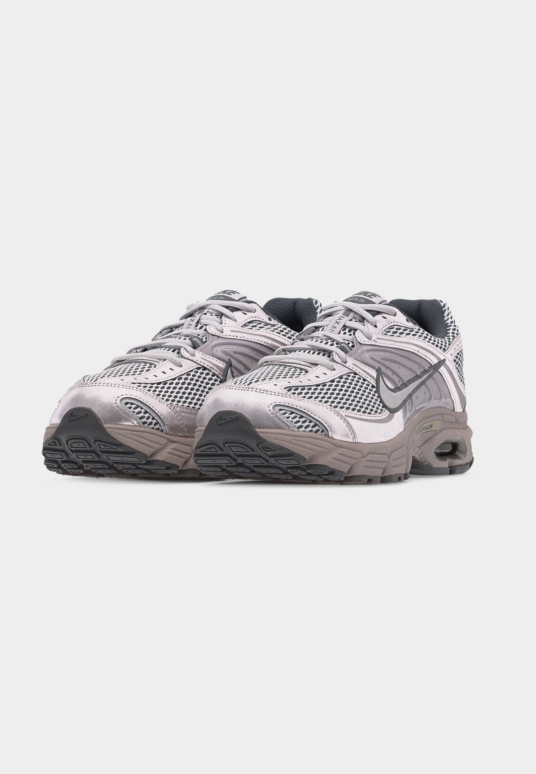 Nike AIR MAX MOTO 2K - Low-top Sneakers