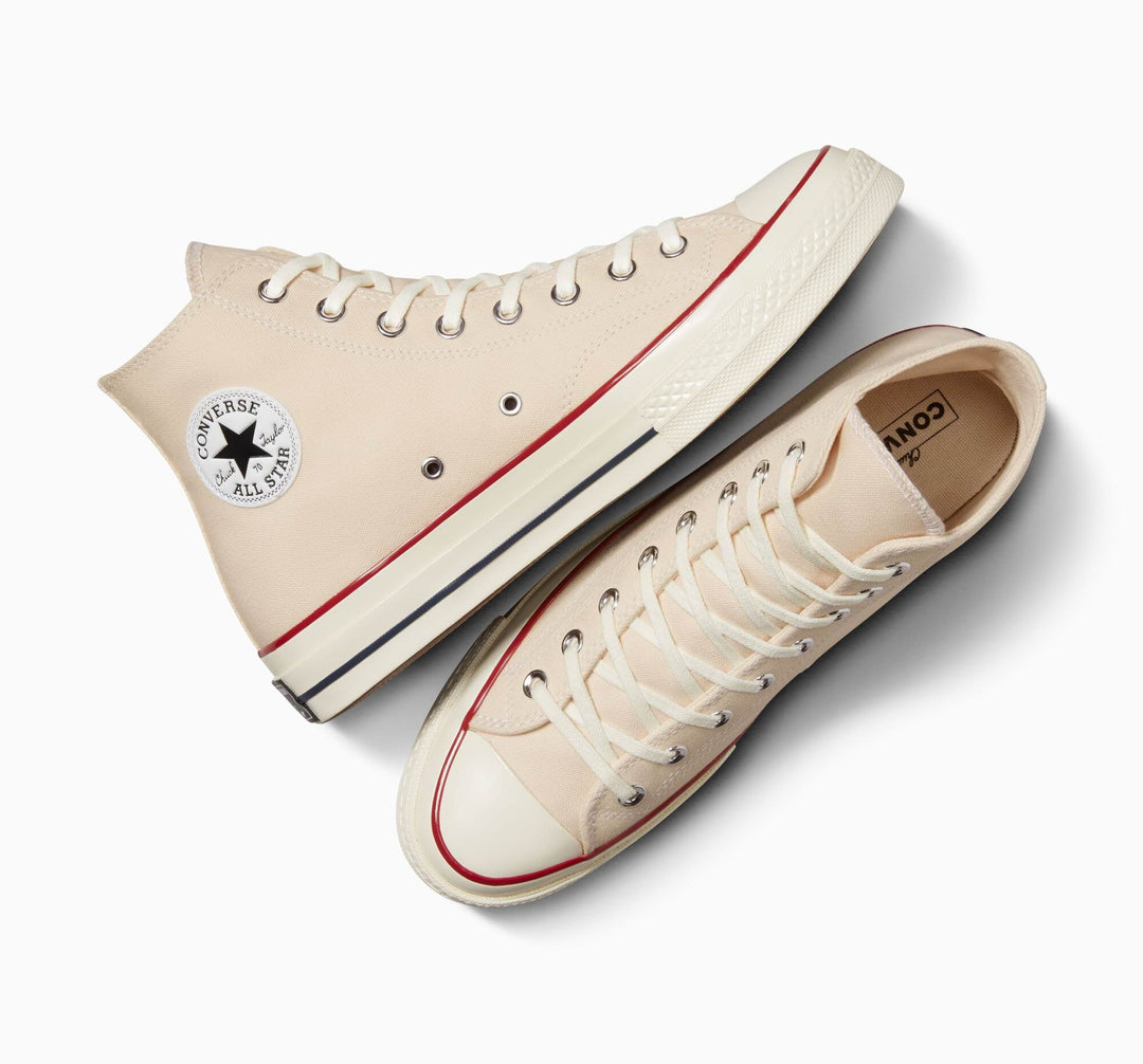Converse Chuck Taylor &