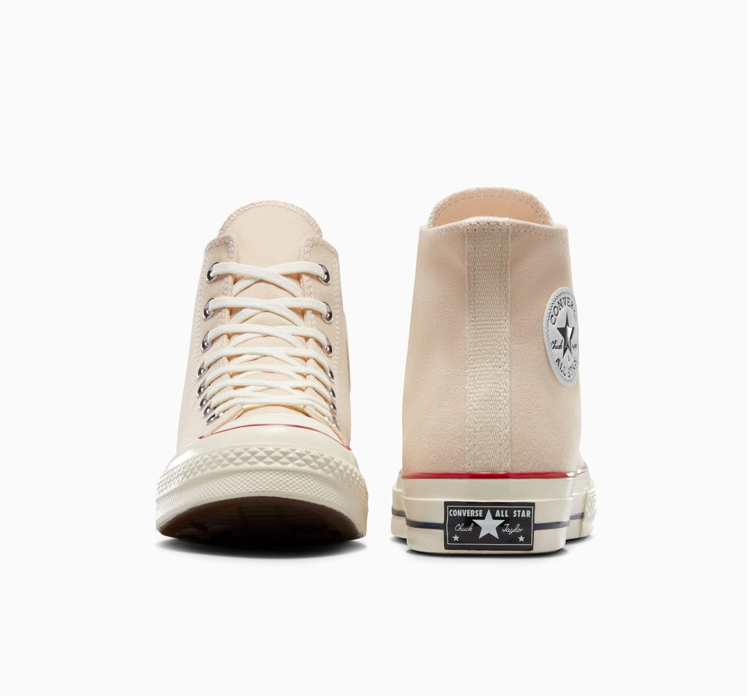 Converse Chuck Taylor &