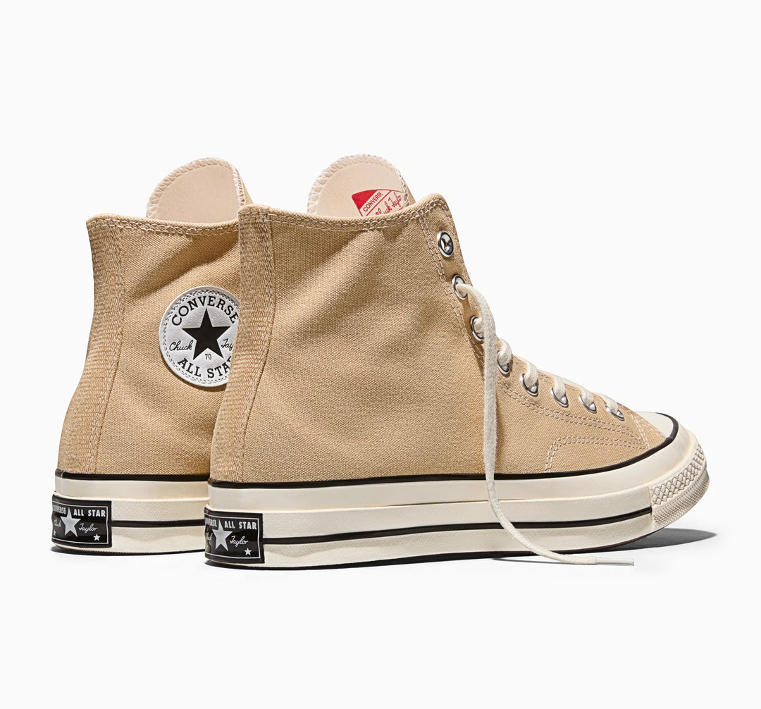 Converse Chuck Taylor &