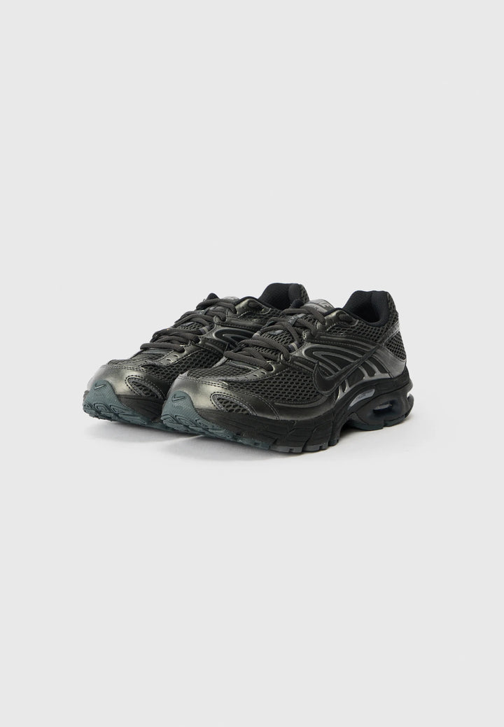 Nike AIR MAX MOTO 2K - Low-top Sneakers