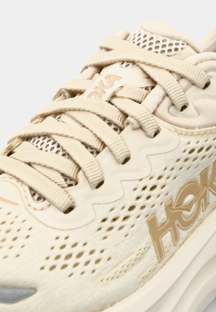 Hoka BONDI 9