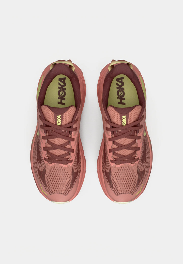 Hoka CHALLENGER 8