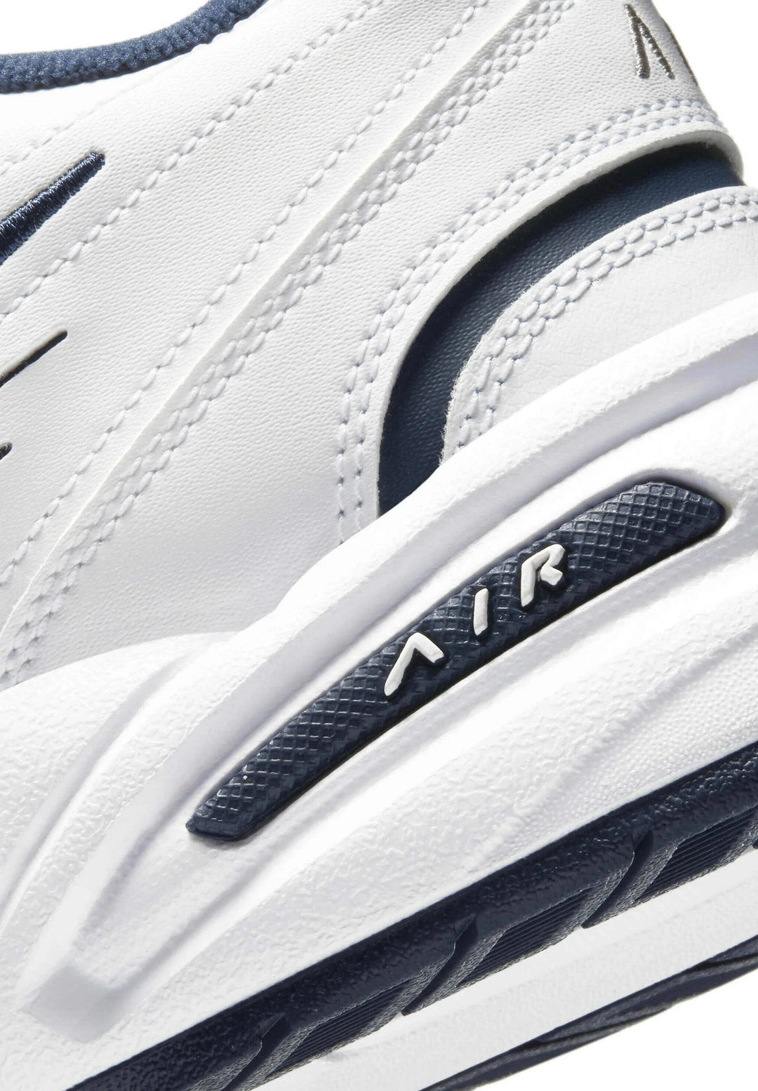 Nike  AIR MONARCH IV
