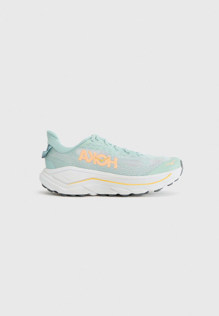 Hoka CHALLENGER 8