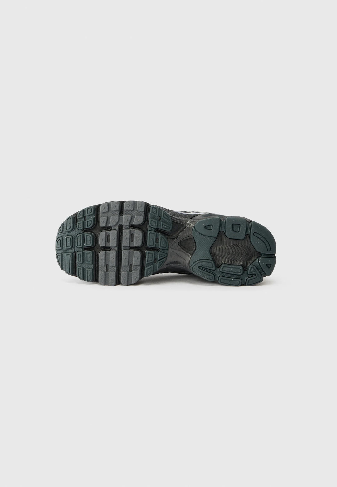 Nike AIR MAX MOTO 2K - Low-top Sneakers