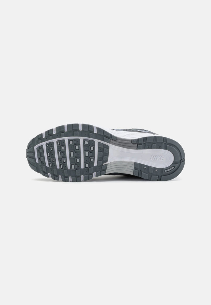 Nike P 6000 UNISEX - Low Sneakers