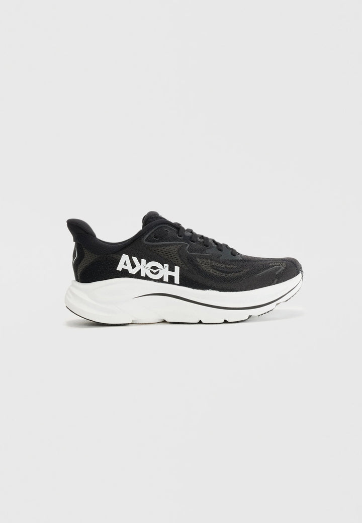 Valora Hoka Clifton 10