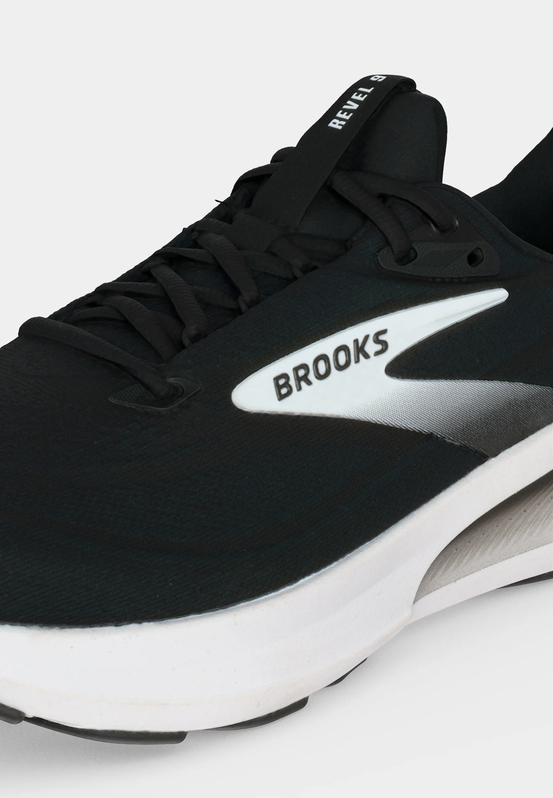 Brooks REVEL