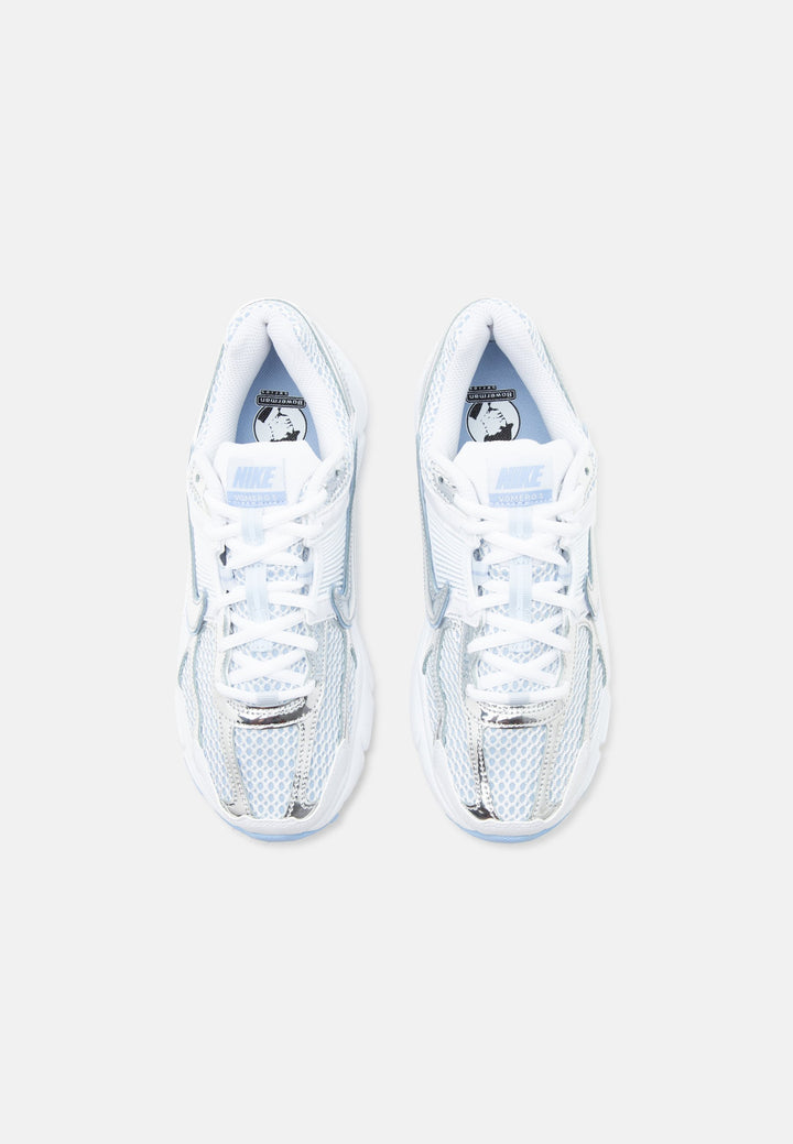 Nike Sportswear ZOOM VOMERO 5 - white/metallic silver-coloured/aluminum/football grey/black