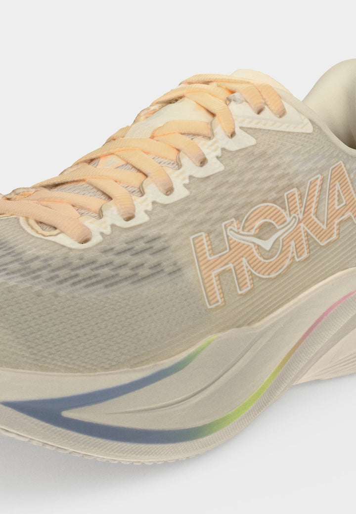 Hoka MACH 7