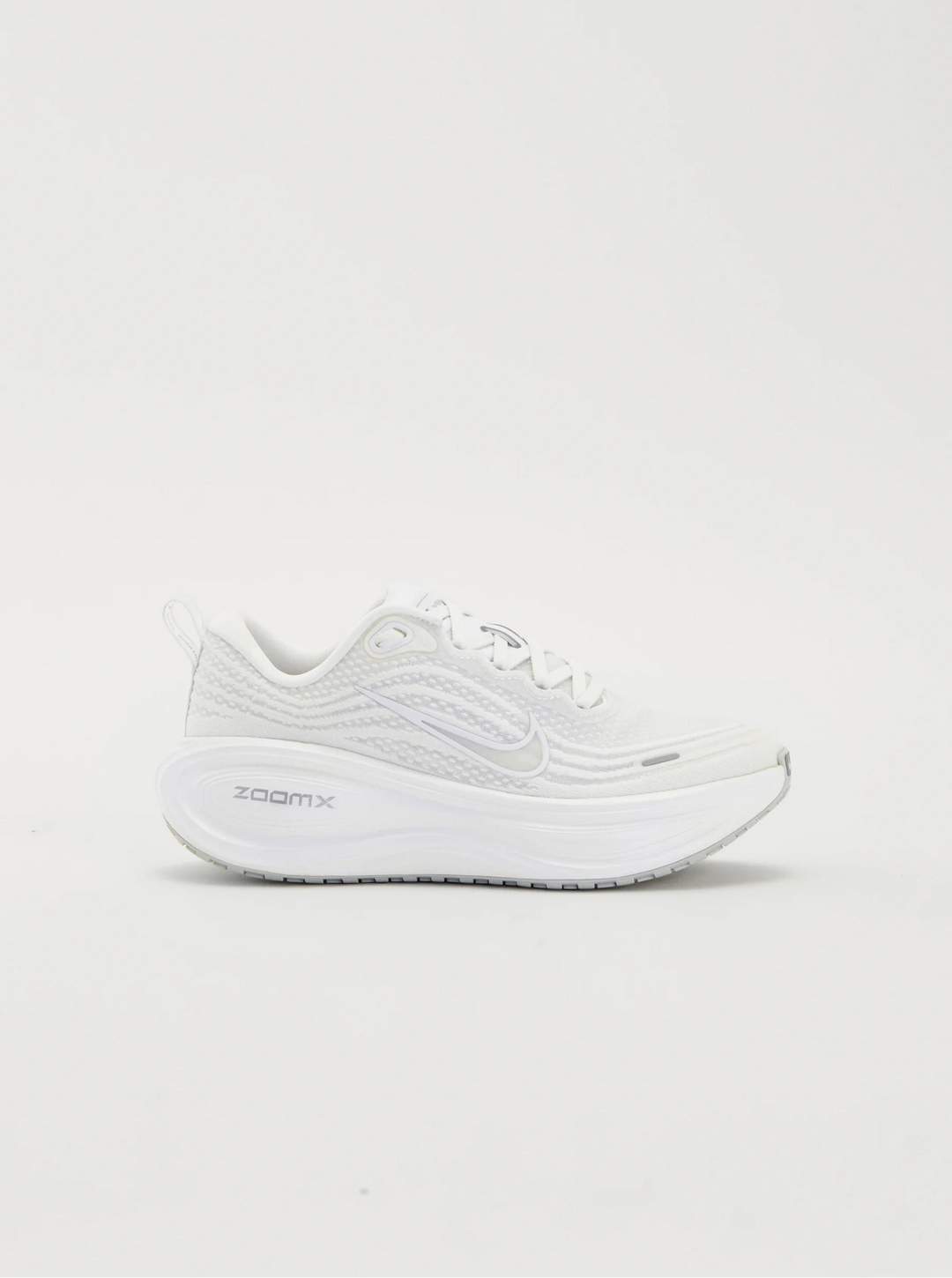 Nike VOMERO PLUS - Road running shoes