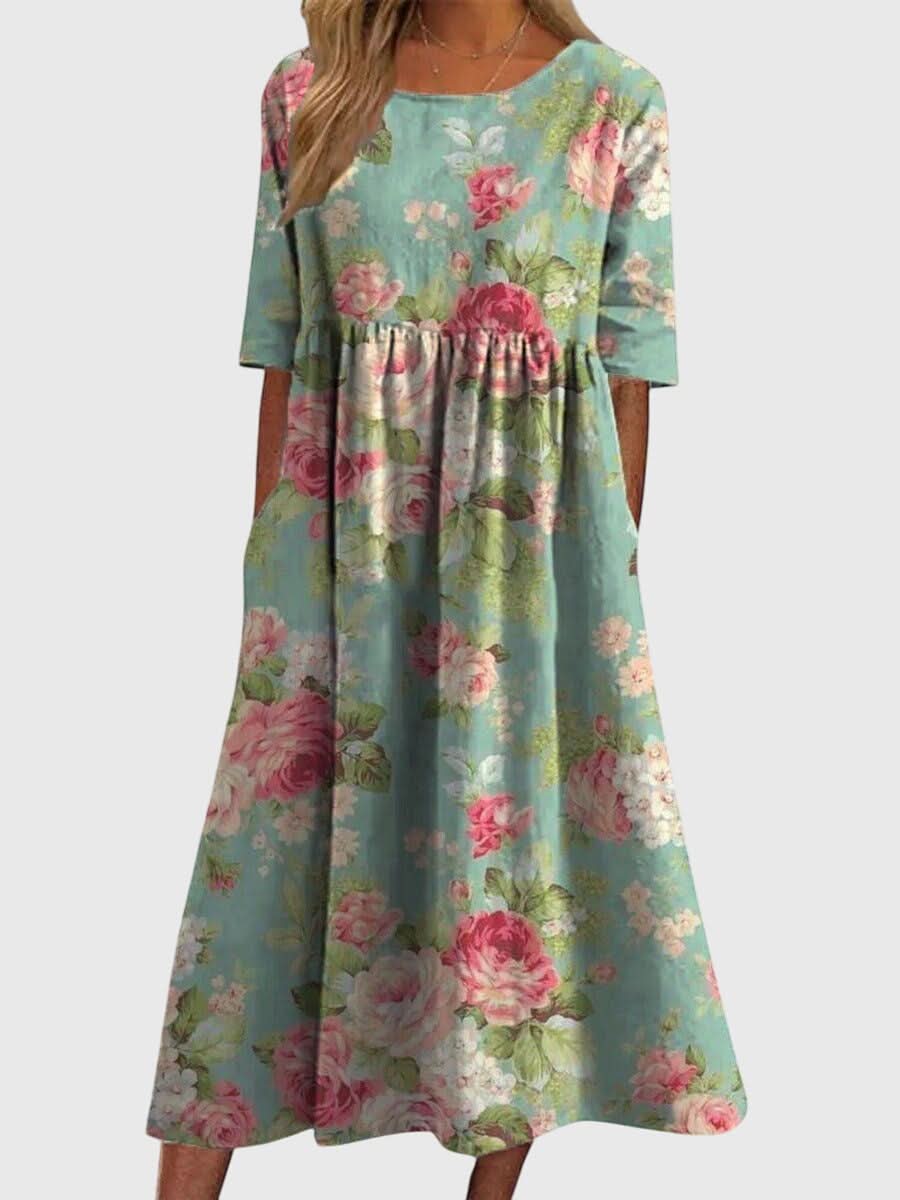 Suzan | Flattering Dress