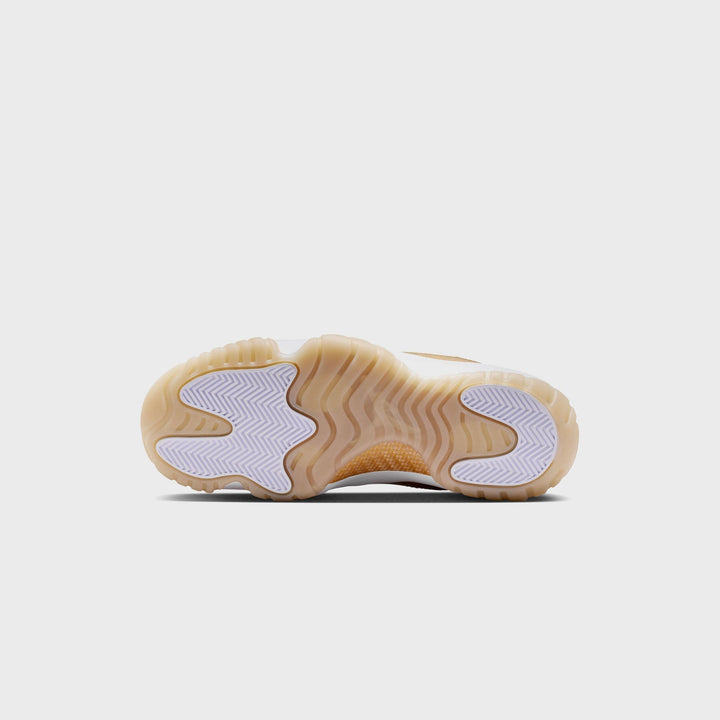 Jordan WMNS Air Jordan 11 Low - White / Metallic Gold