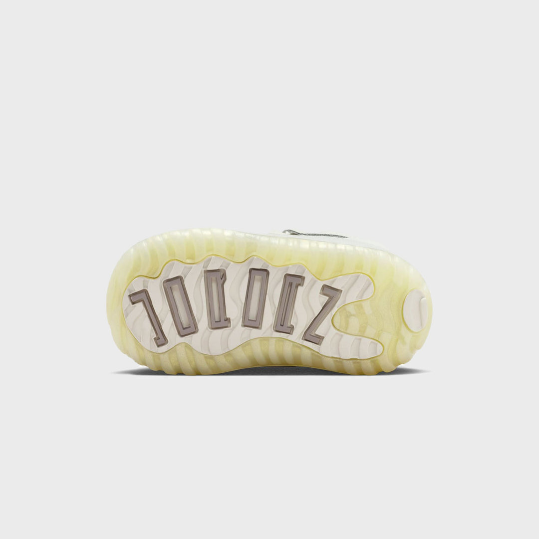 Jordan TD Air Jordan 11 Retro - Sail / White / Metallic Silver / Pearl Grey