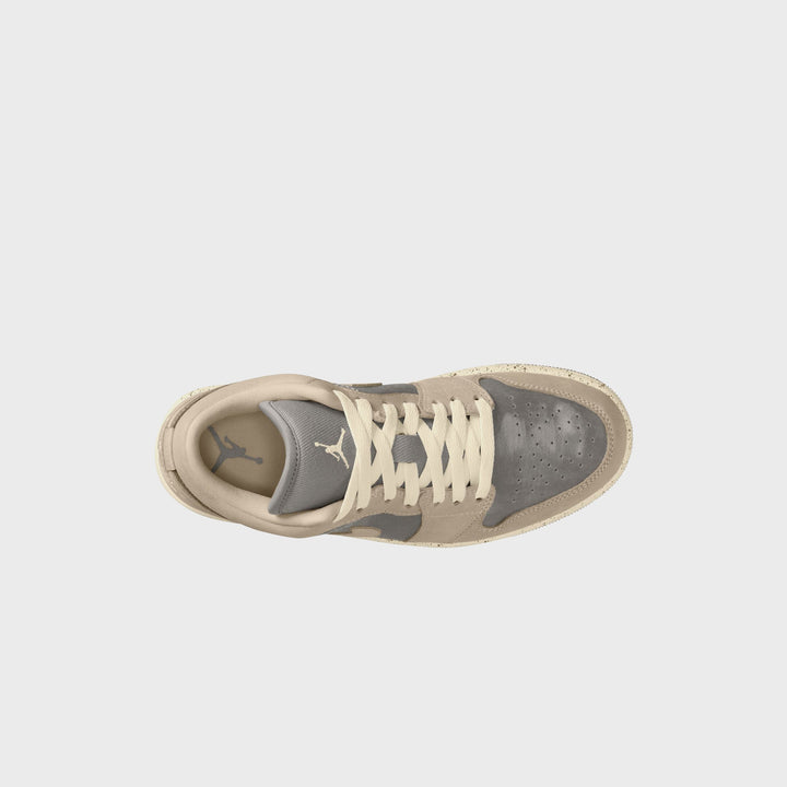 Jordan WMNS Air Jordan 1 Low SE - Enigma Stone / Pale Ivory / Hemp / Oatmeal