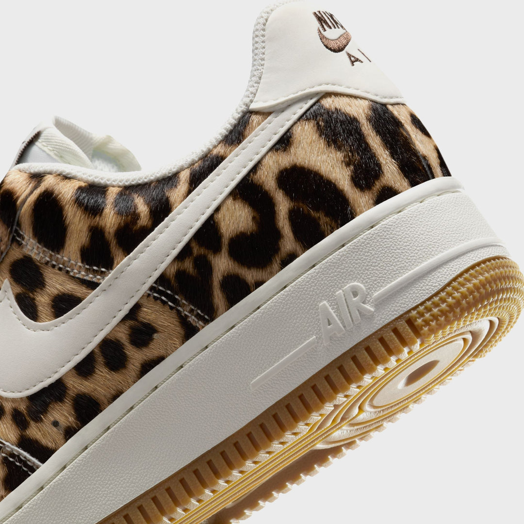 Nike WMNS Air Force 1 &