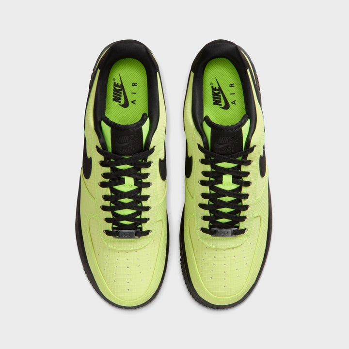 Nike Air Force 1 &