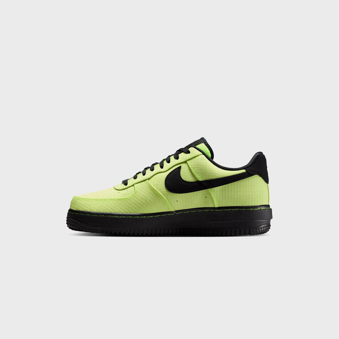 Nike Air Force 1 &