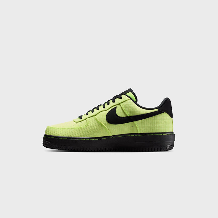 Nike Air Force 1 &