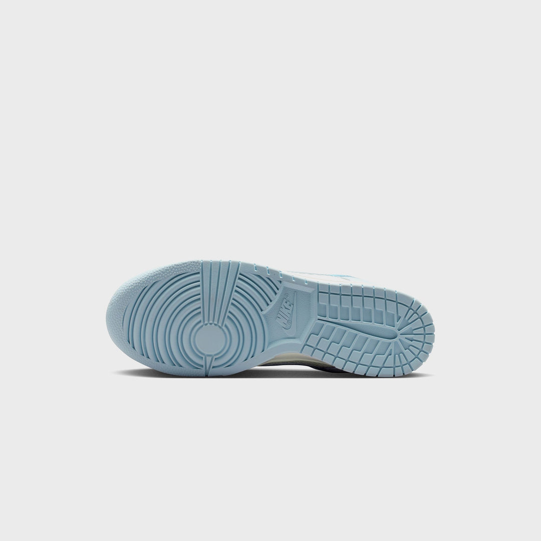 Nike WMNS Dunk Low SE - Sail / Work Blue / Hydrogen Blue