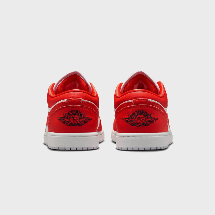 Jordan Air Jordan 1 Low SE - Chile Red / Summit White / Pure Platinum / Black