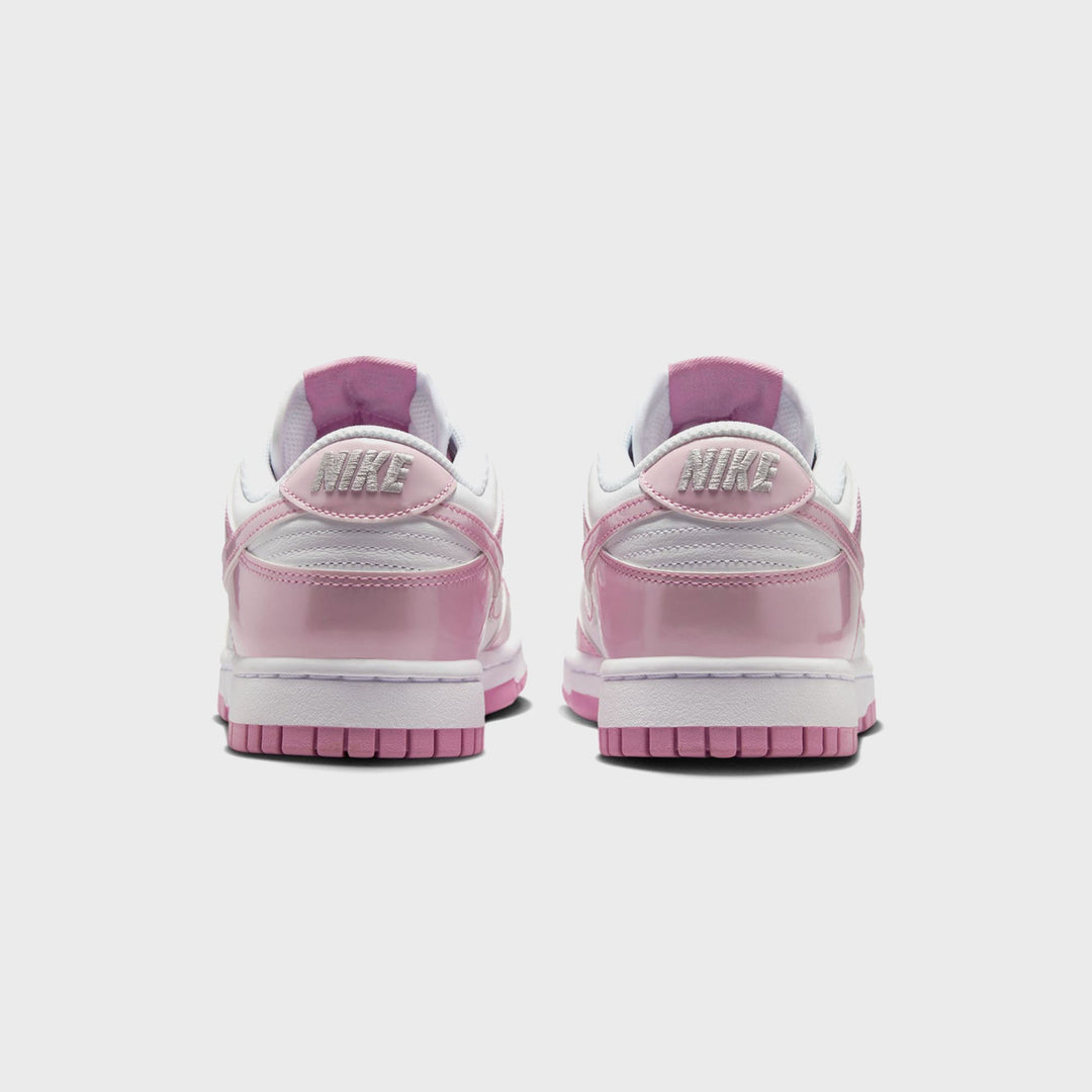 Nike WMNS Dunk Low SE - White / Metallic Silver / Pink Rise