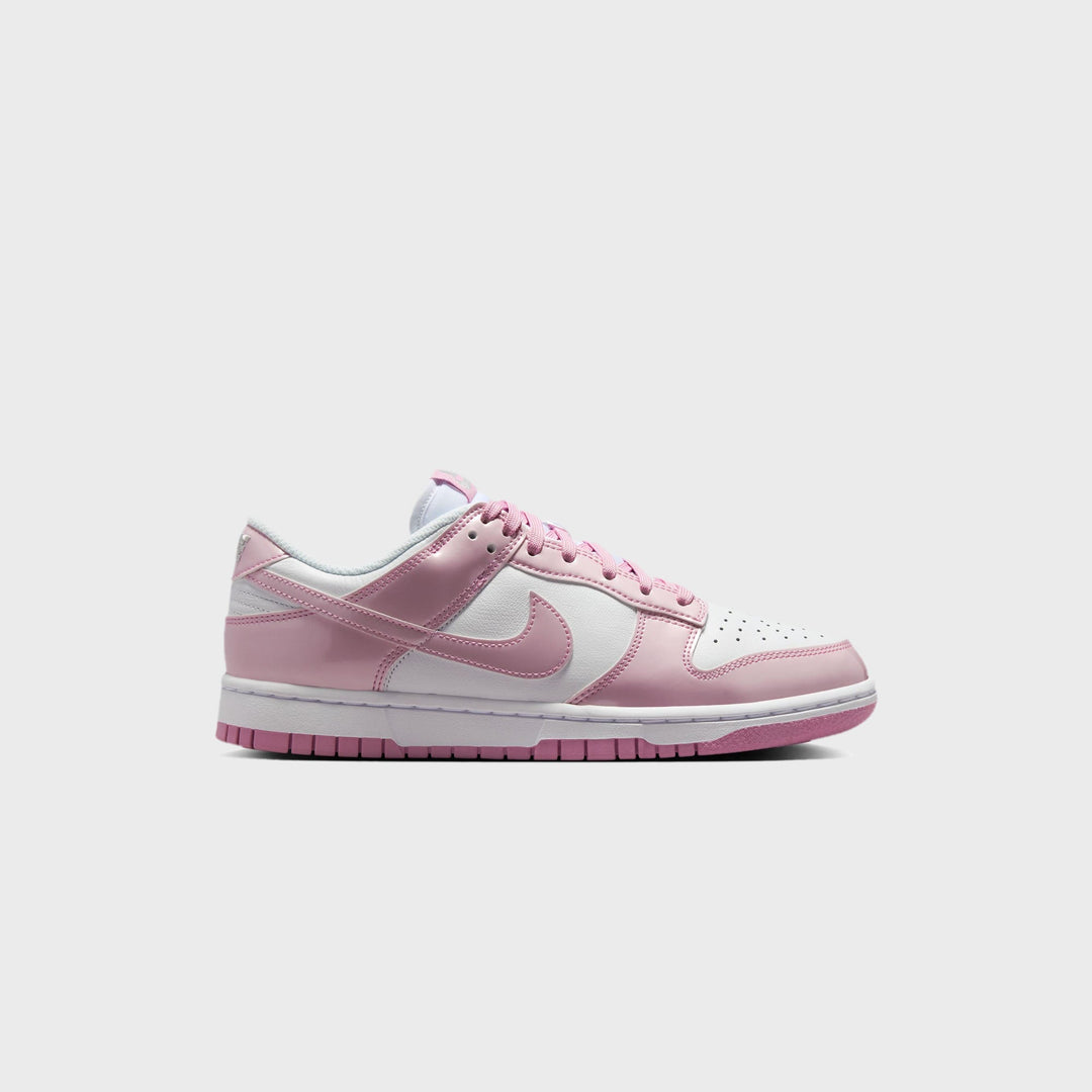 Nike WMNS Dunk Low SE - White / Metallic Silver / Pink Rise