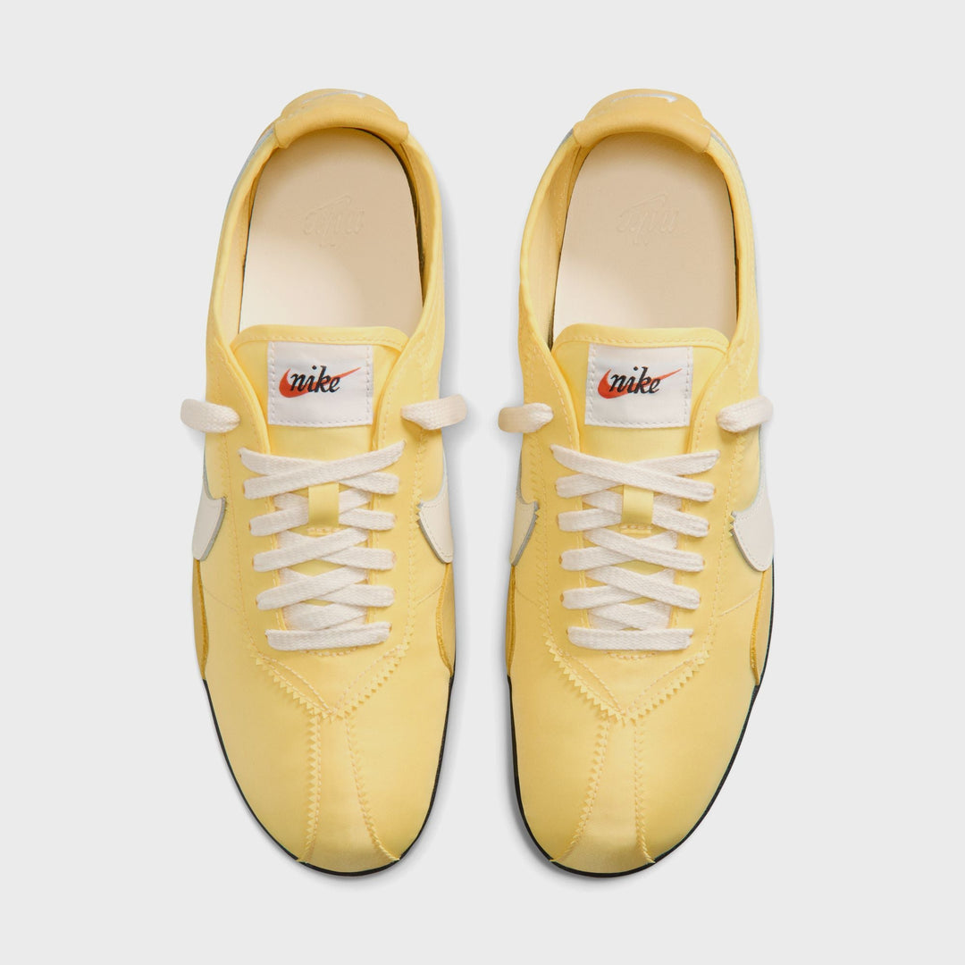 Nike WMNS Moon Shoe OG - Soft Yellow / Black / Soft Pearl