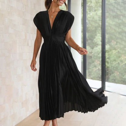 Grace & Annalee™ | Timeless Pleated Midi Dress