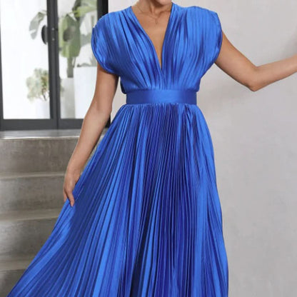 Grace & Annalee™ | Timeless Pleated Midi Dress