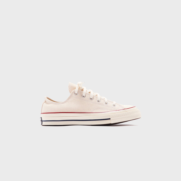 Converse Chuck Taylor &