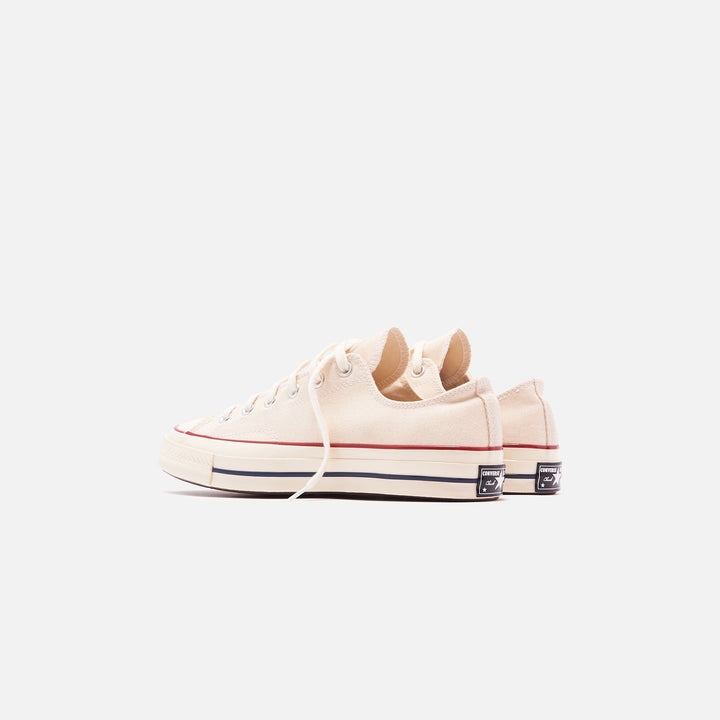 Converse Chuck Taylor &