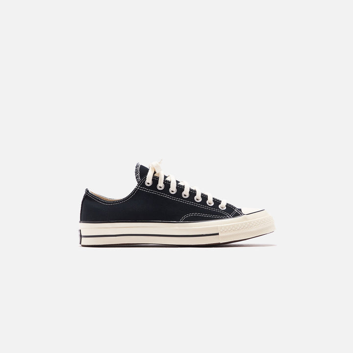 Converse Chuck Taylor &