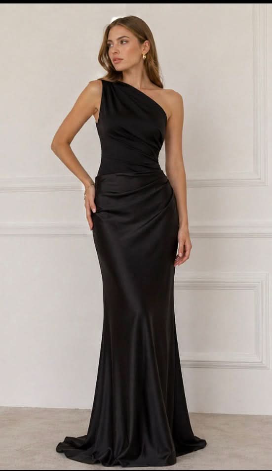 Grace & Annalee™ | Maxi Dress with a Guilt in Satin
