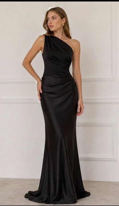 Grace & Annalee™ | Maxi Dress with a Guilt in Satin