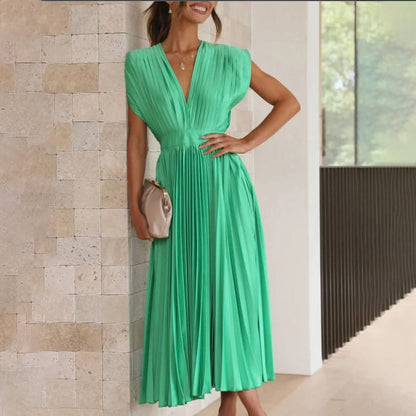 Grace & Annalee™ | Timeless Pleated Midi Dress