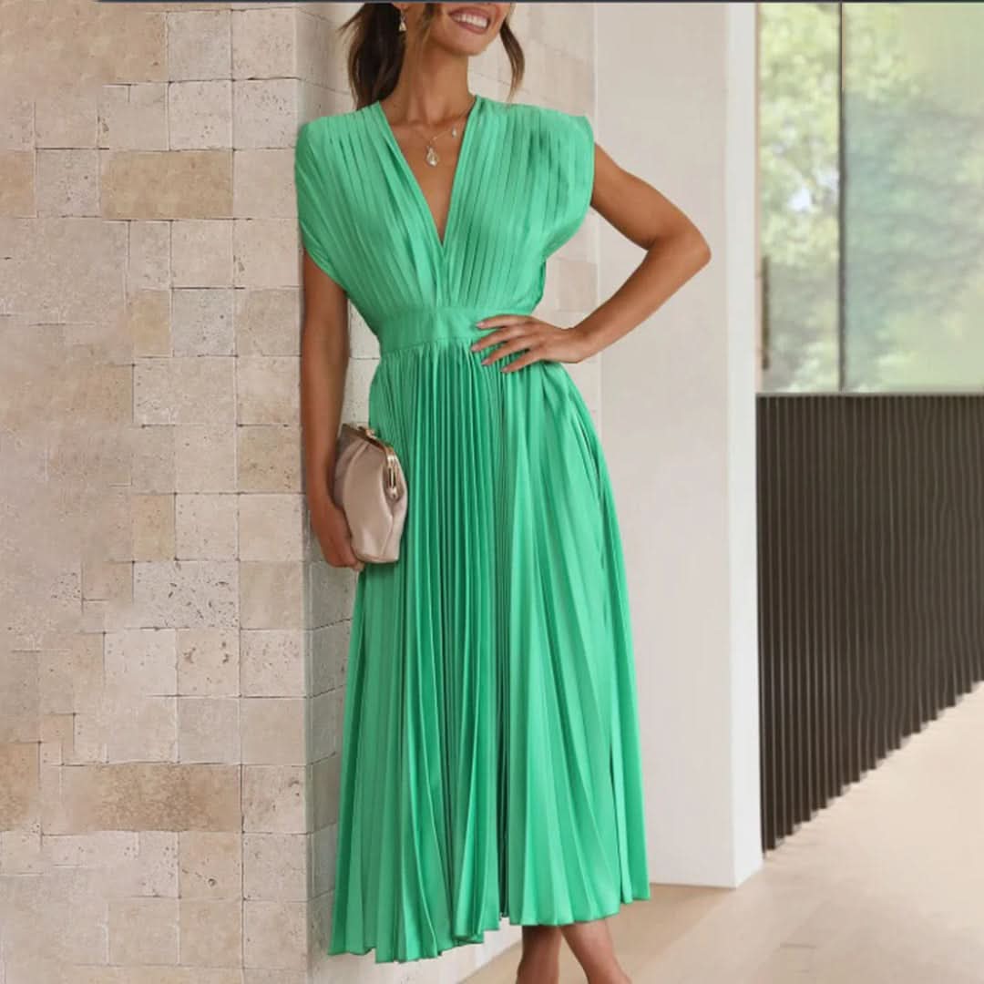 Grace & Annalee™ | Timeless Pleated Midi Dress
