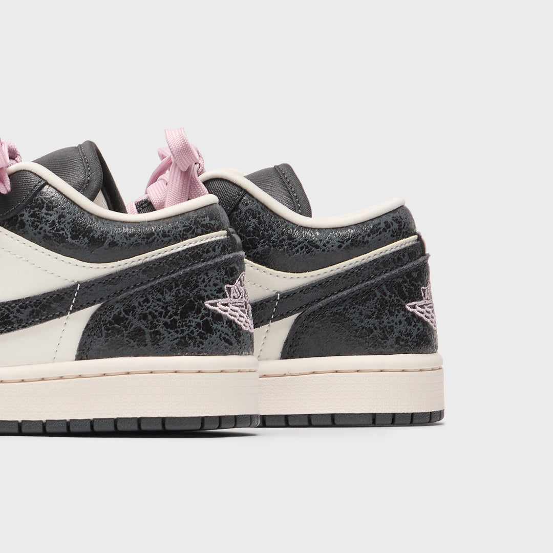 Jordan WMNS Air Jordan 1 Low - Iced Carmine / White / Elemental Pink / Sail
