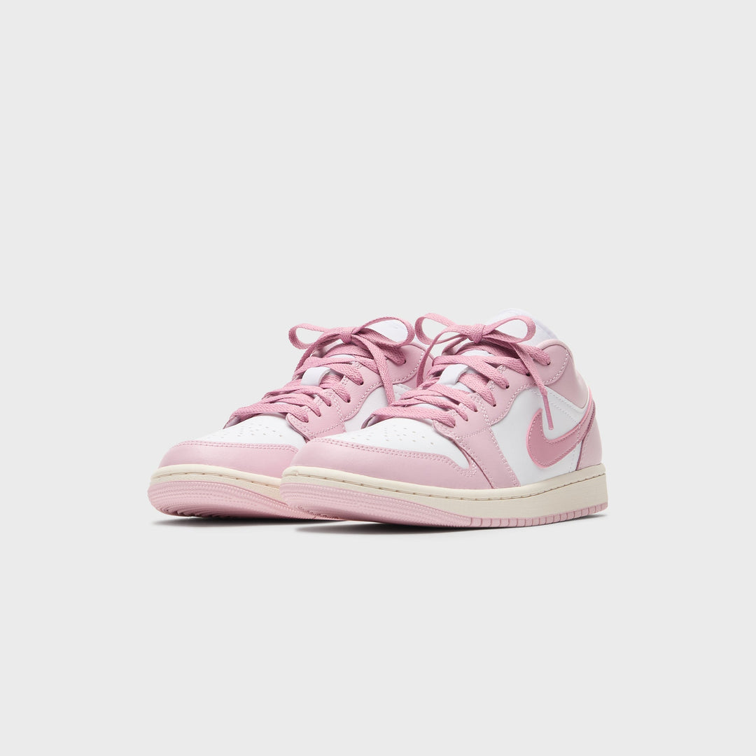 Jordan WMNS Air Jordan 1 Low SE - Anthracite / Sail / Coconut Milk / Iced Carmine