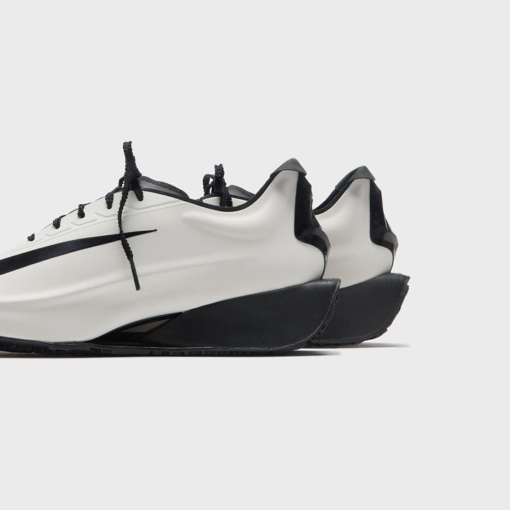 Nike WMNS First Sight Noir - Light Bone