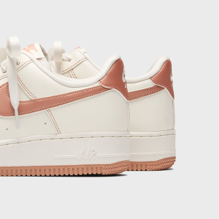 Nike WMNS Air Force 1 &