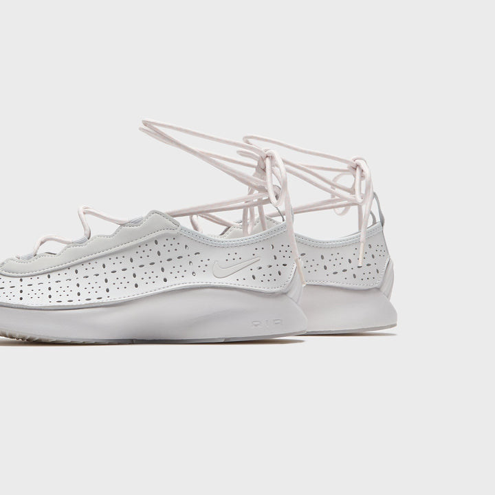 Nike WMNS Air Superfly - Vast Grey / Photon Dust / Dark Smoke Grey / Barely Rose